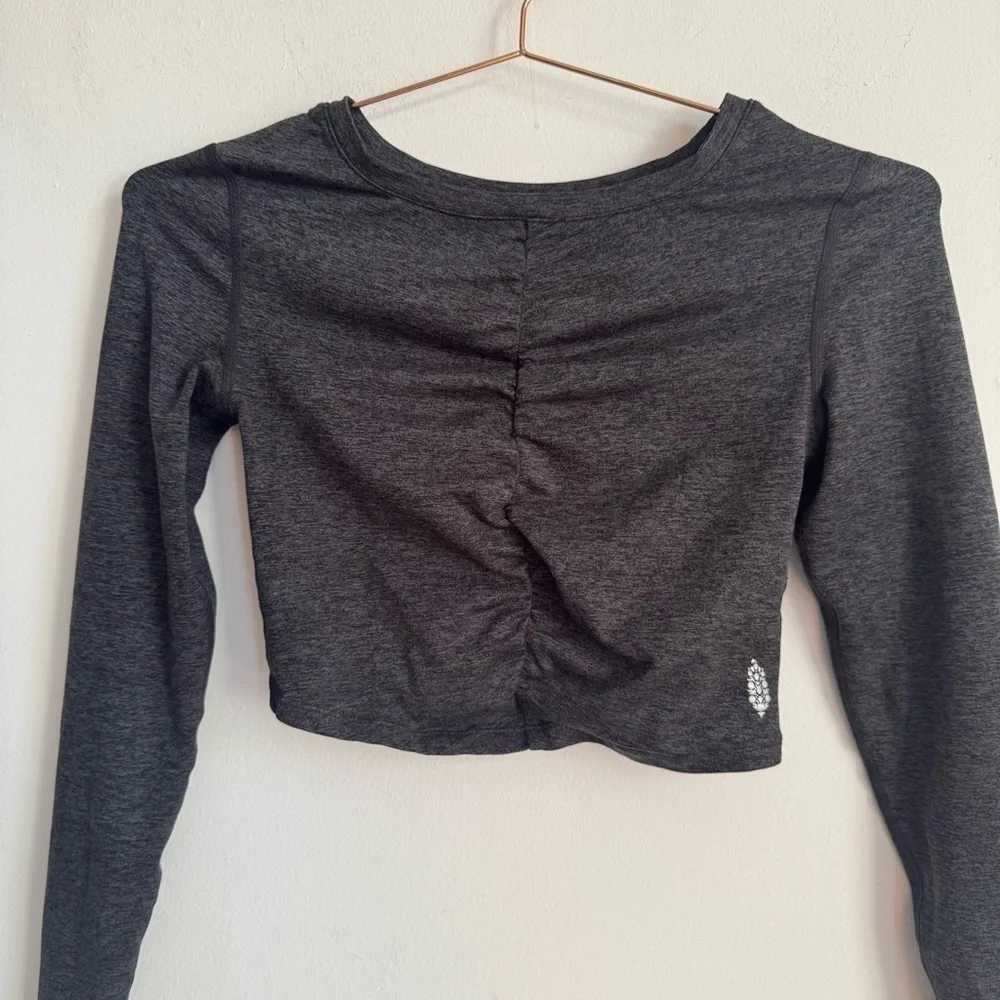 FP Movement Swerve Long Sleeve Layer in Carbon XS